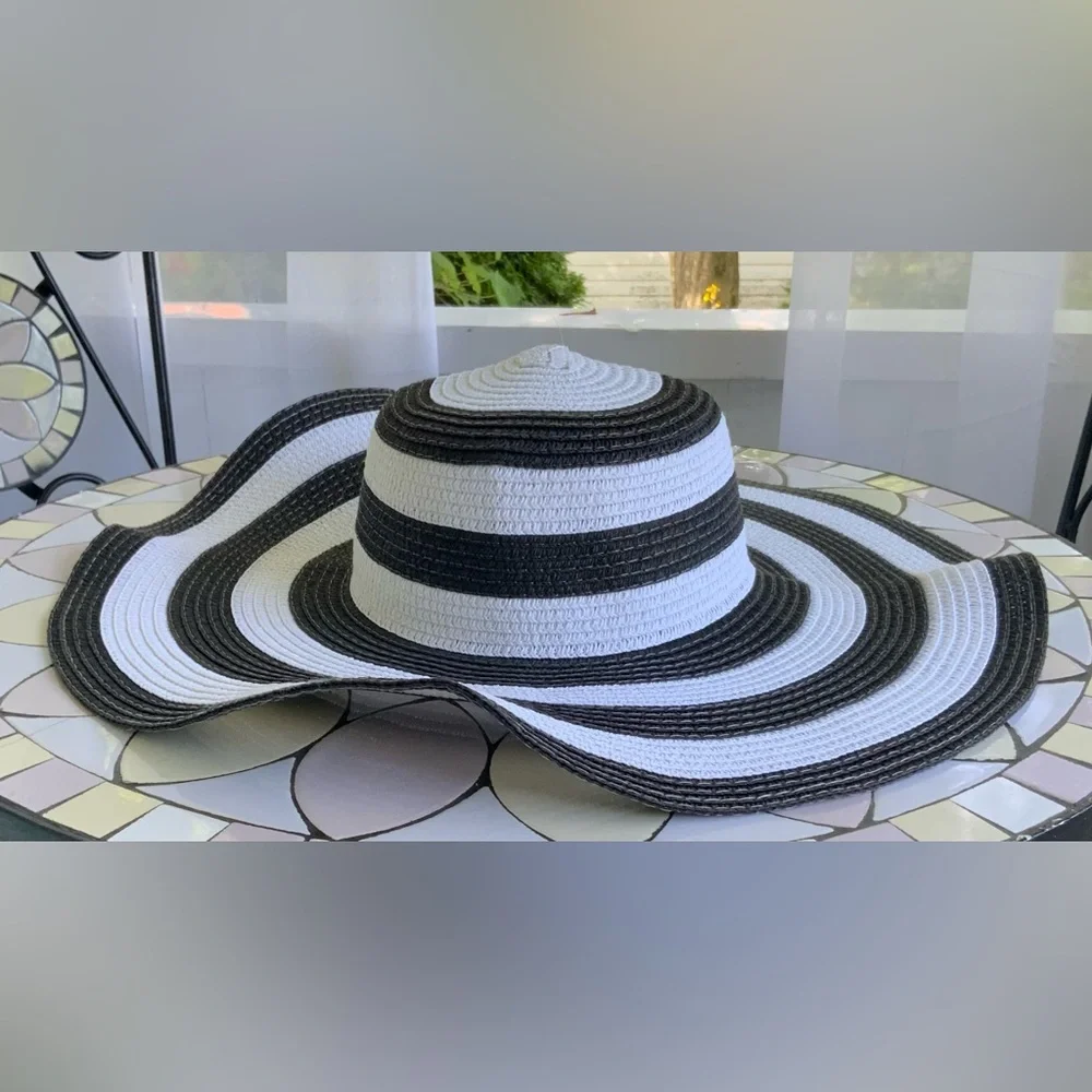 Summer hat - Picture 2 of 2